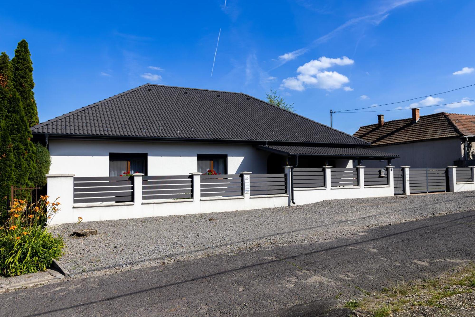 Kincső Vendégház Sárospatak Exterior foto